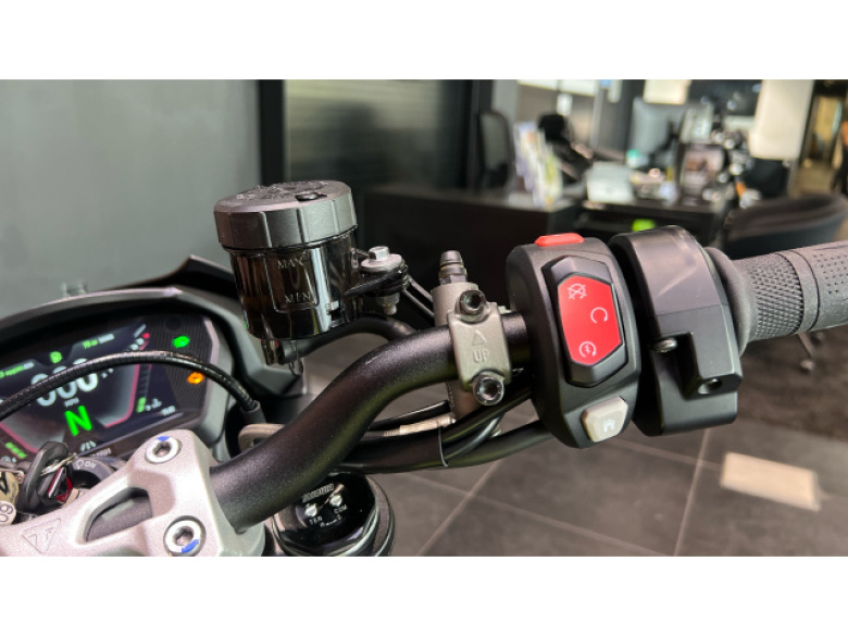 Triumph Street Triple RS (19MY)